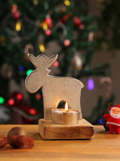 

Amoliconcepts Silver-Toned & Beige Moose-Design Sustainable Tea Light Candle Holder