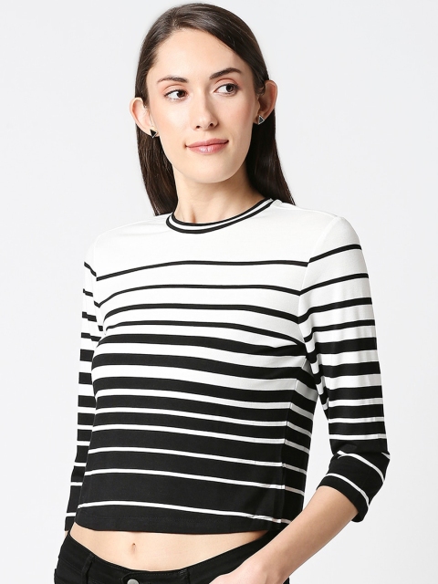 

Kraus Jeans Women Black Striped Round Neck T-shirt