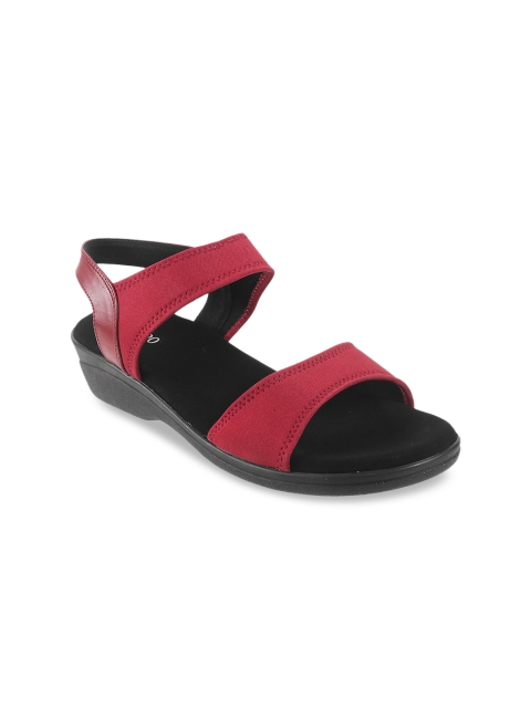 

Metro Women Maroon Solid Sandals