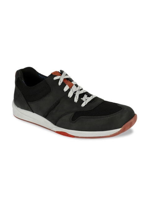 

Clarks Men Black Solid Regular Sneakers