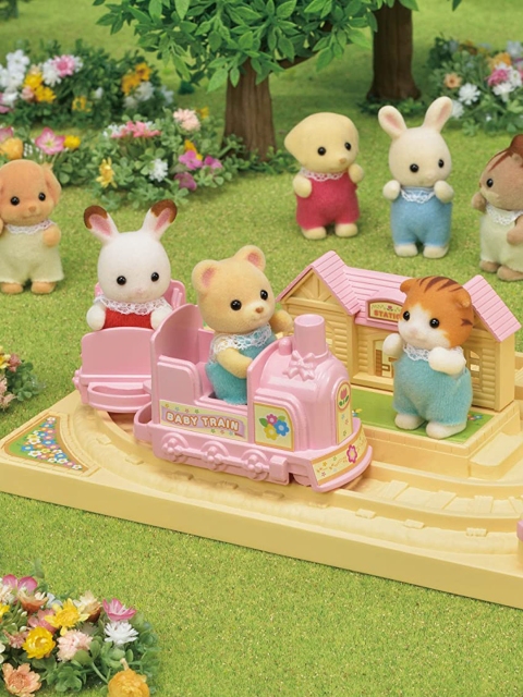 

Sylvian Families Kids Beige & Pink Baby Doll Choo-Choo Train Set