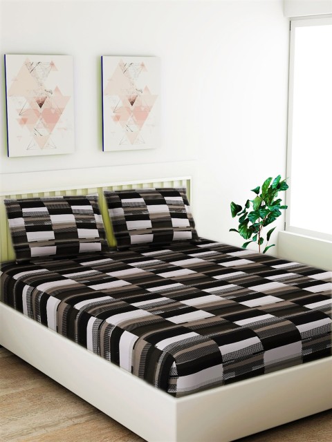 

Salona Bichona Black & Beige Geometric 120 TC Cotton 1 King Bedsheet with 2 Pillow Covers