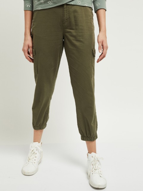

max Women Green Regular Fit Solid Joggers