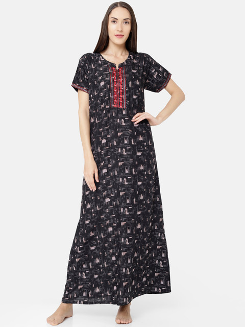 

Sand Dune Black & Red Printed Nightdress