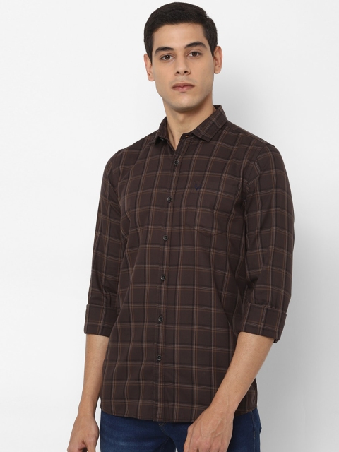 

Solly Jeans Co. Men Brown & Black Regular Fit Checked Cotton Casual Shirt