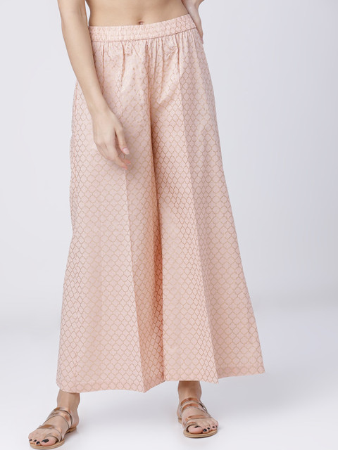 

Vishudh Women Peach-Coloured & Gold-Coloured Printed Straight Palazzos