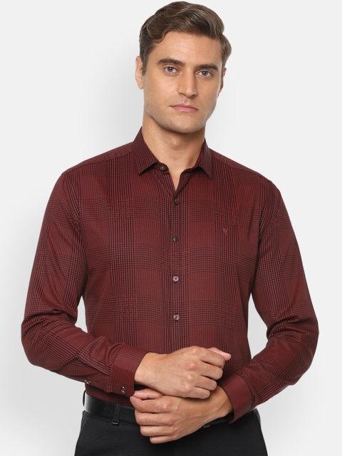 

V Dot Men Maroon & Black Slim Fit Checked Cotton Formal Shirt