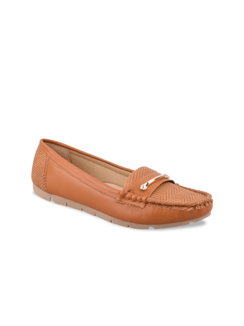 

CALZADO Women Tan Printed Leather Loafers