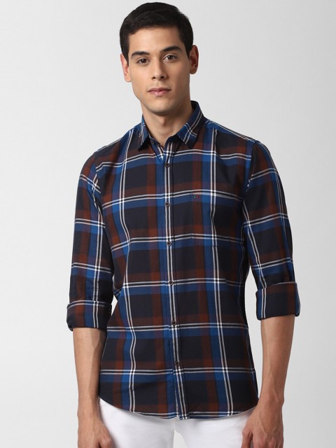 

Peter England Casuals Men Navy Blue Slim Fit Checked Casual Shirt
