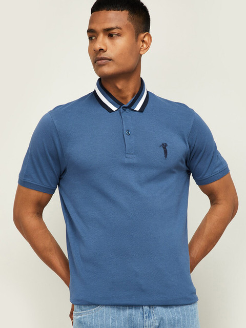 

Bossini Men Blue Solid Polo Collar T-shirt