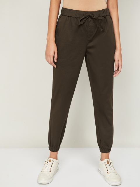 

Bossini Women Olive Green Regular Fit Solid Joggers