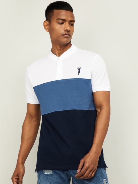 

Bossini Men White Colourblocked V-Neck T-shirt