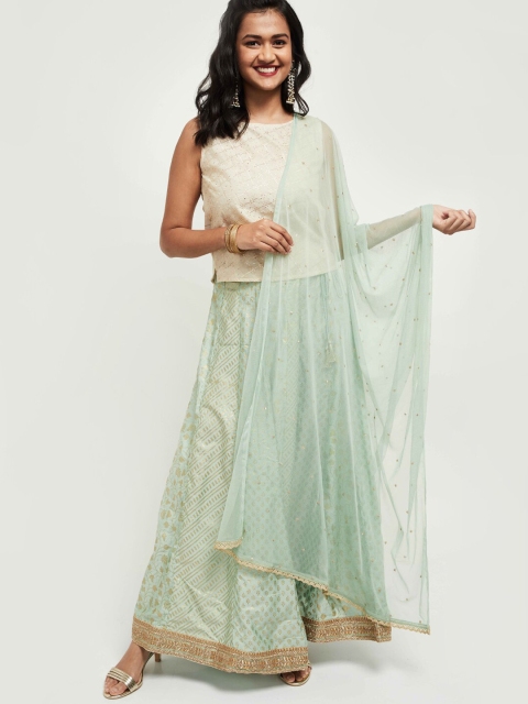 

max Green Embroidered Dupatta