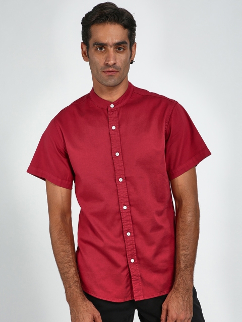 

Blue Saint Men Red Slim Fit Solid Casual Shirt