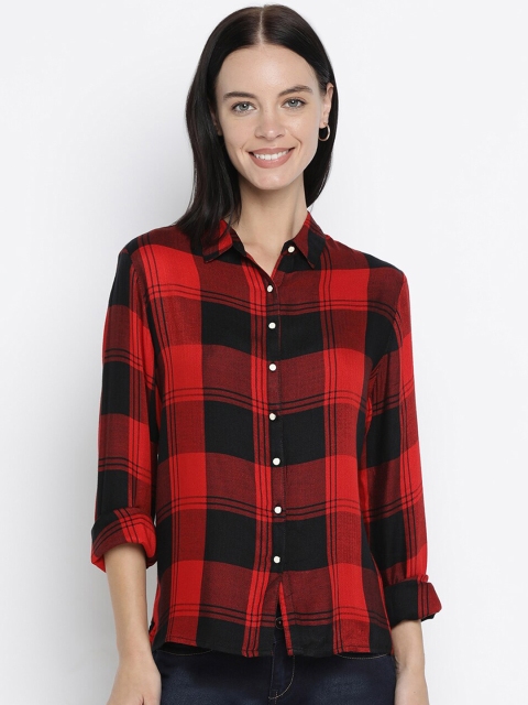 

Pepe Jeans Women Red & Black Regular Fit Checked Casual Shirt