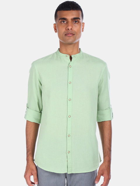 

Cherokee Men Green Regular Fit Solid Casual Shirt