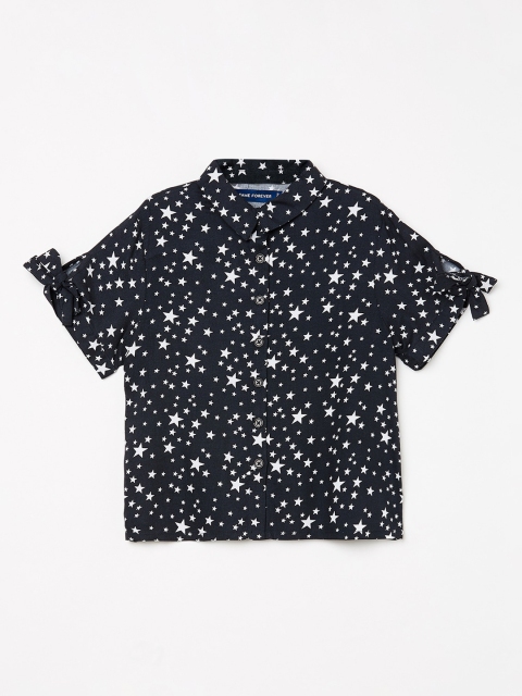 

Fame Forever by Lifestyle Girls Black & White Regular Fit Printed Casual Shirt