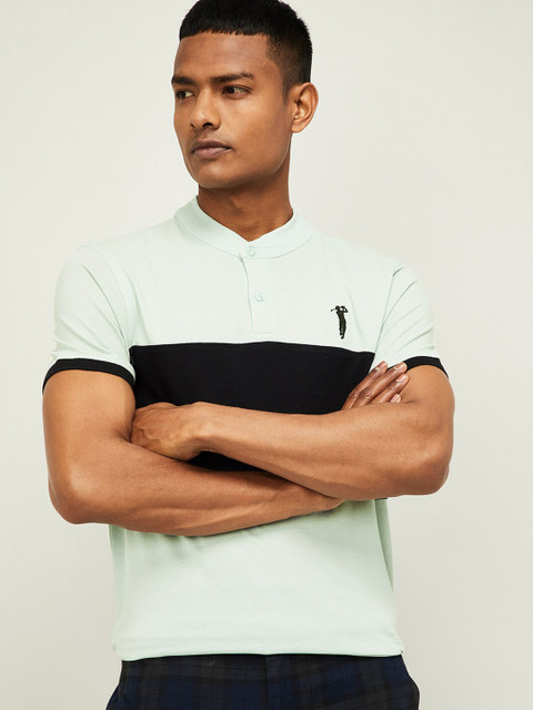 

Bossini Men Green Colourblocked Henley Neck T-shirt