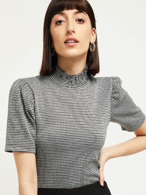 

max Women White & Black Checked Top
