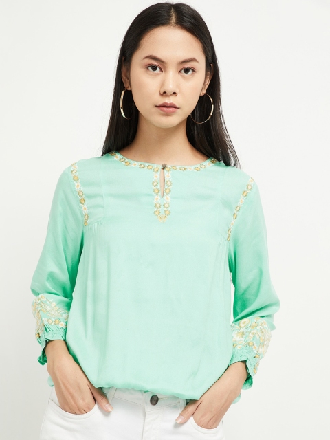 

max Women Green Solid Top