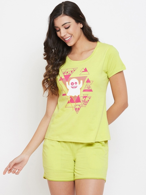 

Clovia Women Green & Pink Printed Night Suit