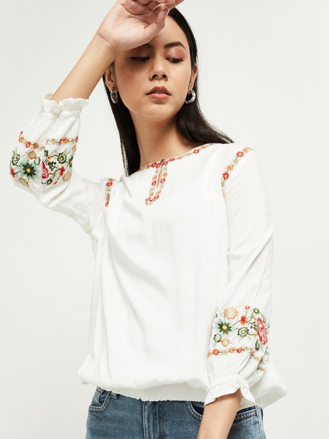 

max Women Cream-Coloured Embroidered Top
