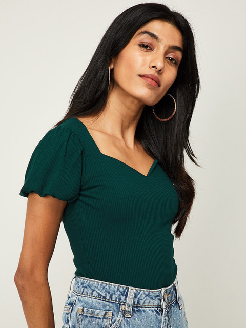 

Ginger by Lifestyle Women Green Sweetheart Neck Puff Sleeves Top
