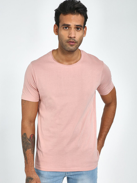 

Blue Saint Men Pink Solid Round Neck T-shirt