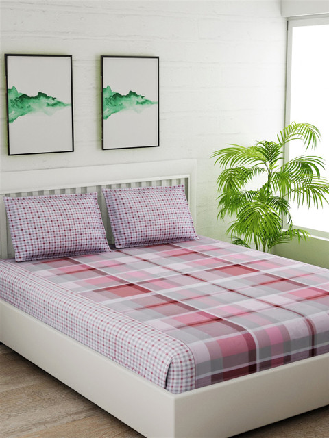 

Salona Bichona Red & Grey Geometric 144 TC Cotton 1 Queen Bedsheet with 2 Pillow Covers