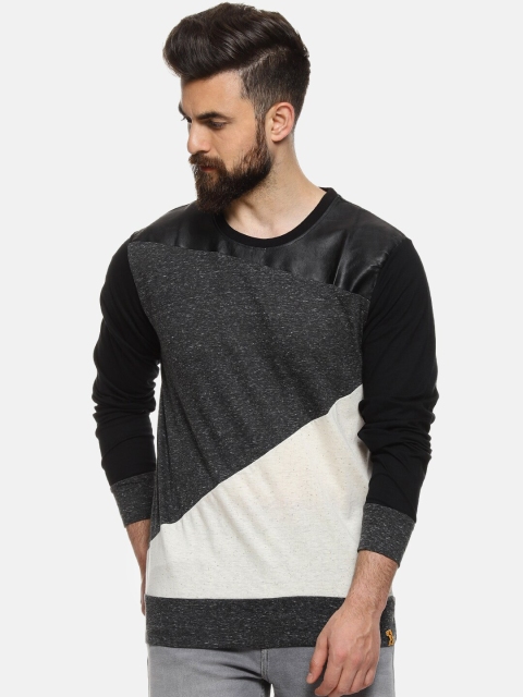 

Campus Sutra Men Charcoal Grey & White Colourblocked Round Neck T-shirt