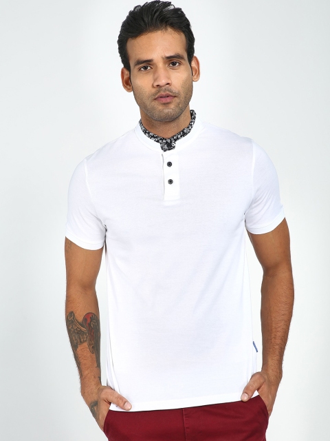 

Blue Saint Men White Solid Mandarin Collar T-shirt