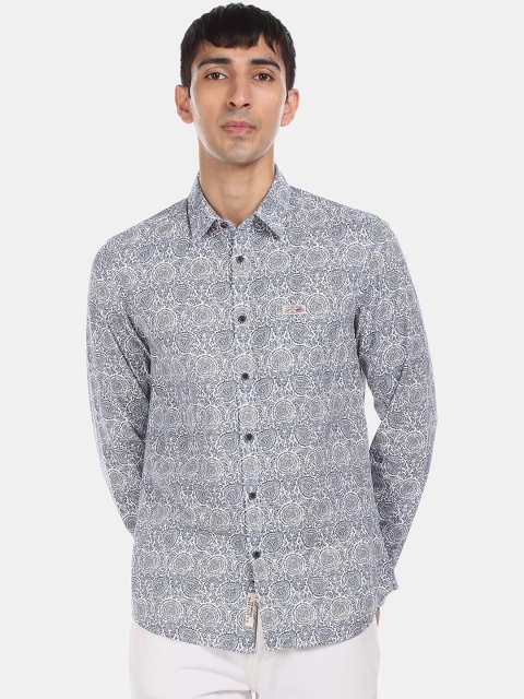 

U.S. Polo Assn. Denim Co. Men White & Navy Blue Regular Fit Printed Casual Shirt