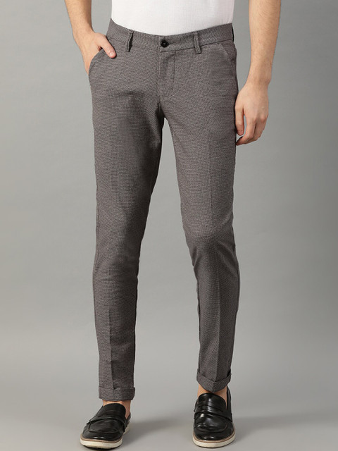 

Bruun & Stengade Men Brown Slim Fit Self Design Chinos