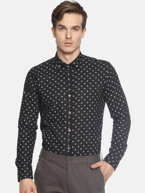 

COUPER & COLL Men Black Slim Fit Printed Cotton Casual Shirt