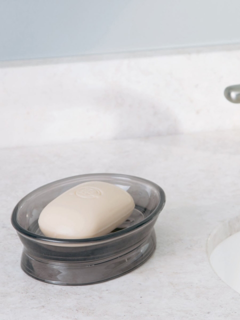 

INTERDESIGN Grey Solid Sustainable Franklin Soap Dish