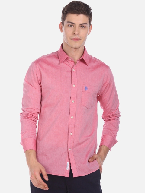 

U.S. Polo Assn. Men Red Regular Fit Solid Casual Shirt