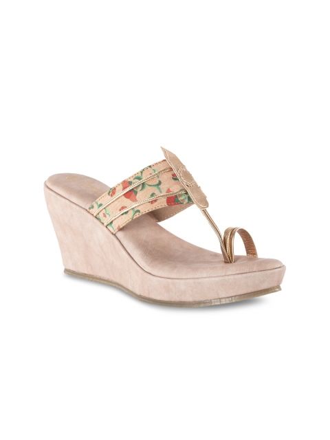 

Kraft Cellar Women Beige & Orange Printed Wedges