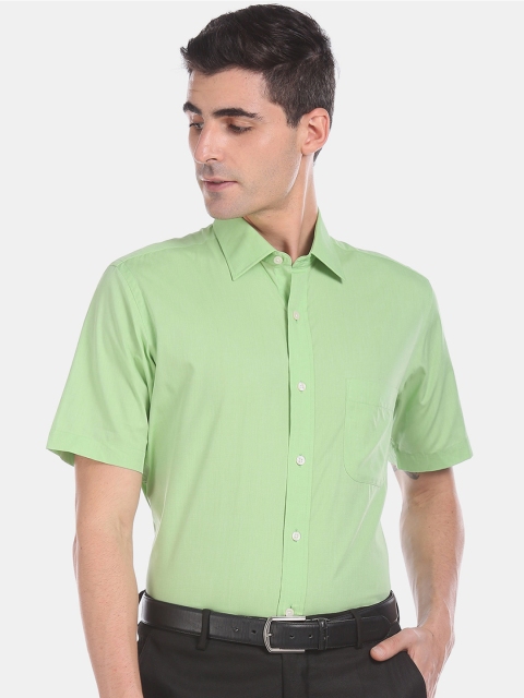 

Arrow Men Green Regular Fit Solid Formal Shirt
