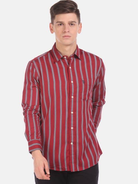 

U.S. Polo Assn. Men Red Regular Fit Striped Casual Shirt