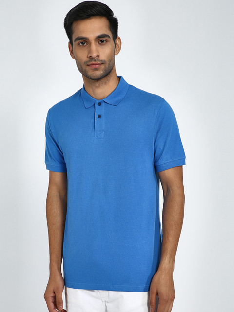

Blue Saint Men Blue Solid Polo Collar T-shirt