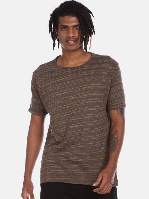 

Cherokee Men Brown Striped Round Neck T-shirt