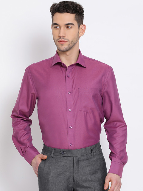 

COBB Men Pink Regular Fit Checked Formal Shirt