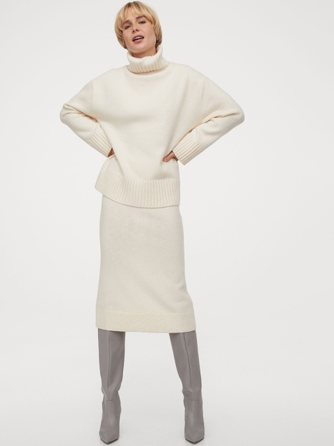 

H&M Women Sustainable Cream-Coloured Solid Knitted Skirt