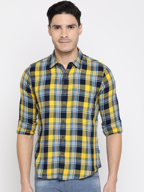 

Pepe Jeans Men Yellow Regular Fit Checked Casual Shirt
