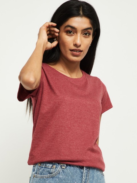 

max Women Maroon Solid Round Neck T-shirt
