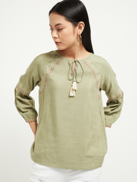 

max Women Green Solid Top