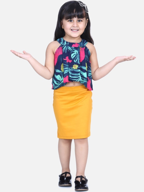 

AWW HUNNIE Girls Blue & Yellow Printed Top with Skirt