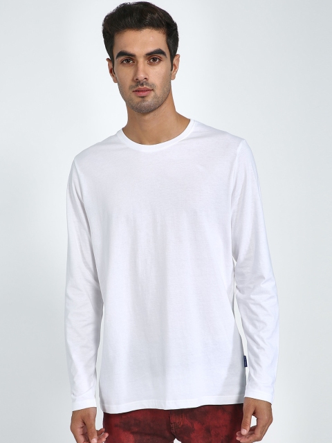 

Blue Saint Men White Printed Round Neck T-shirt