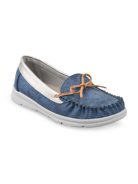 

Stelatoes Women Blue Textured Loafers