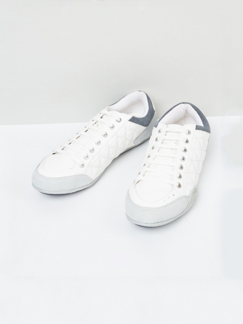 

max Men White Woven Design Sneakers